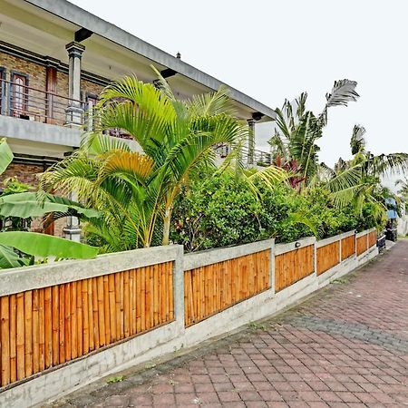קנגו Oyo 90458 Pucuk Bali Guest House מראה חיצוני תמונה